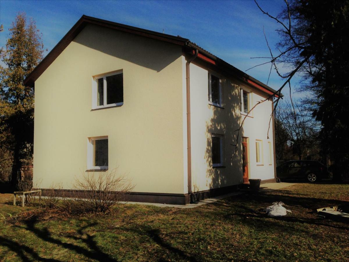 Excelent Apartment With Garden And Free Parking Riga Exterior foto